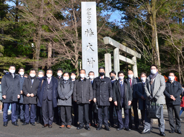 ［お知らせ］謹んで新年のご挨拶を申し上げます。